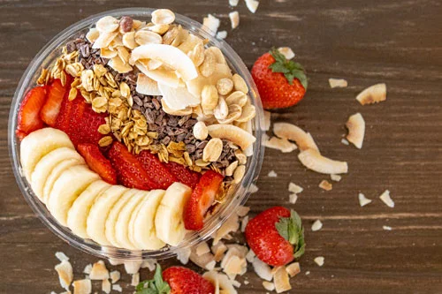 Dirt The Clean Juicery Green Bay WI Banana Split Smoothie Bowl